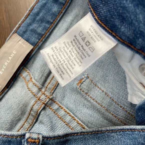 Everlane mid rise skinny jeans raw hem - Picture 4 of 5